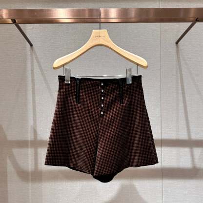 High-waisted, stylish, wide-leg casual short skirt