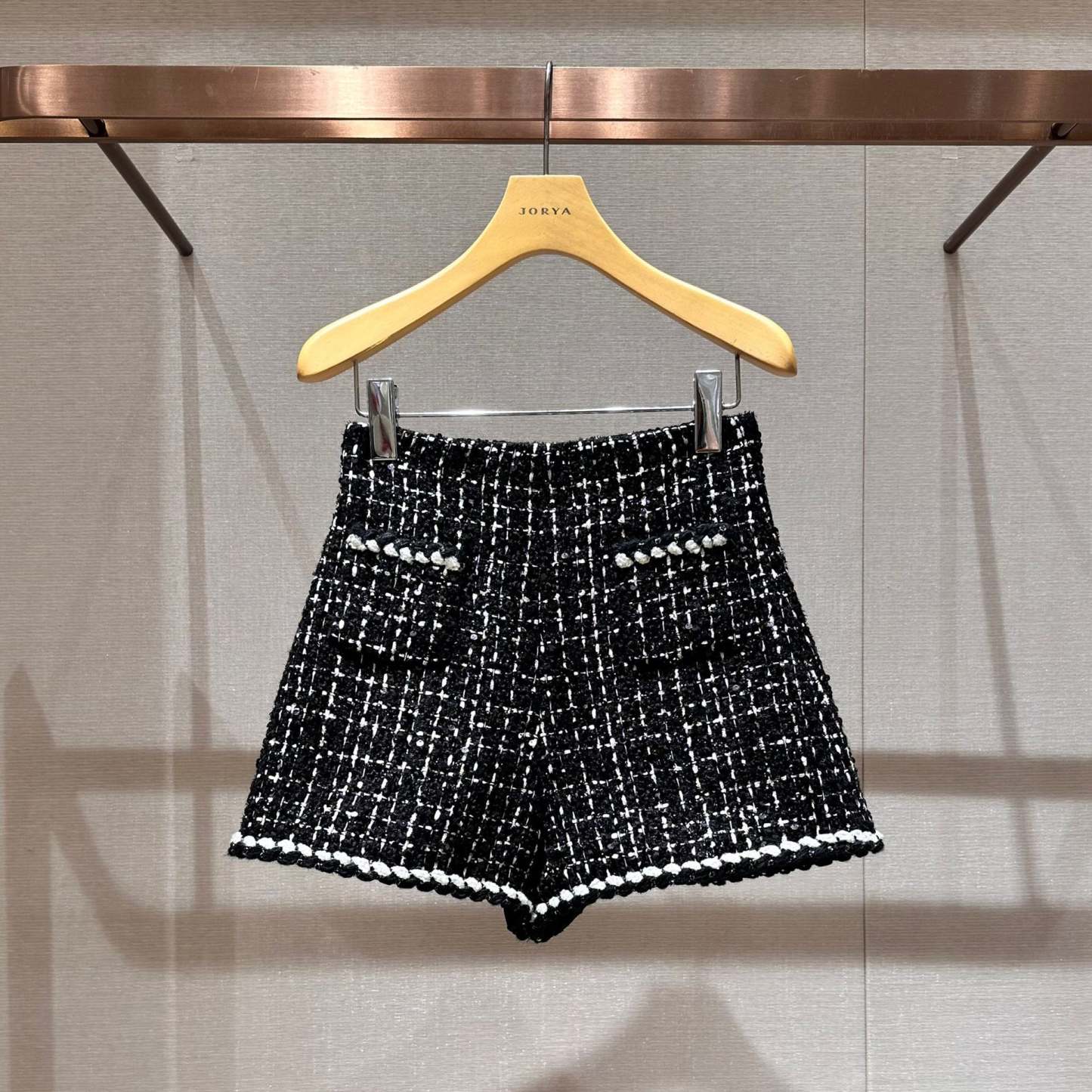 High-waisted sequined tweed shorts/skirt