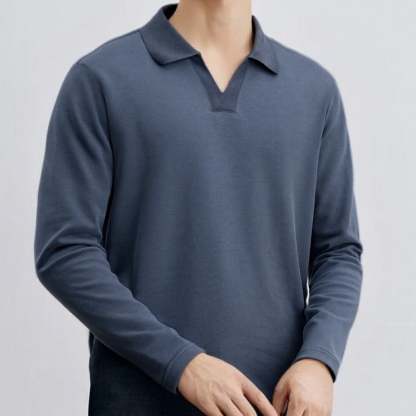 Long-sleeved, collared, warm polo shirt