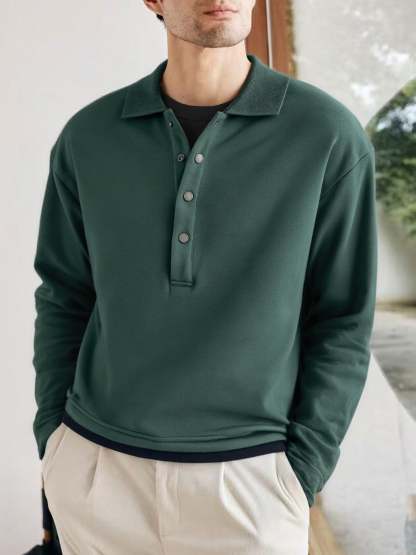 Loose-fitting, casual long-sleeved polo shirt with a collar