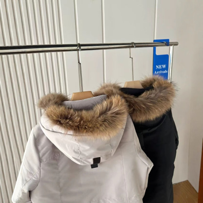 Women's Thickened Windproof and Waterproof Down Jacket