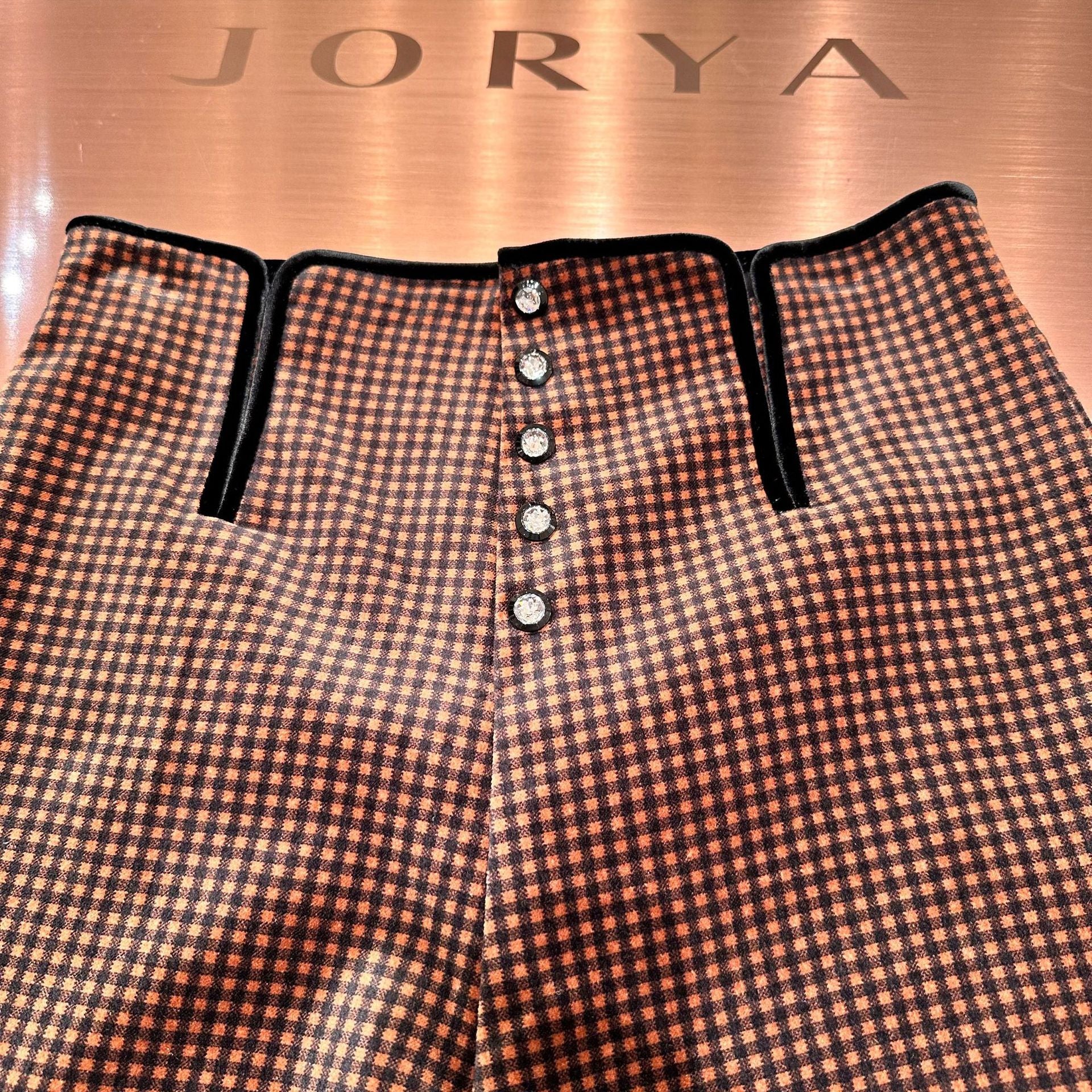 High-waisted, stylish, wide-leg casual short skirt