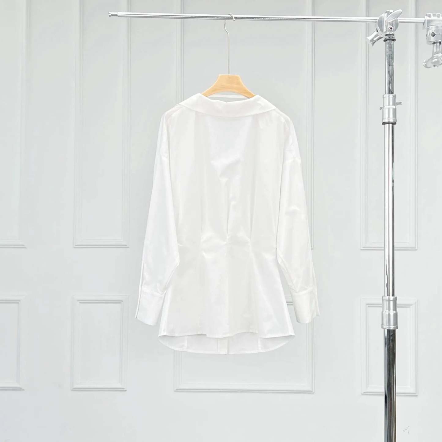 Women's Oversized-Fit Cotton Stretch Poplin Button-Down Dress Shirt