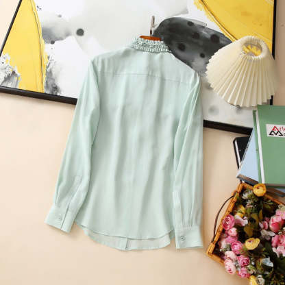 Loose-fitting, plus-size mulberry silk top