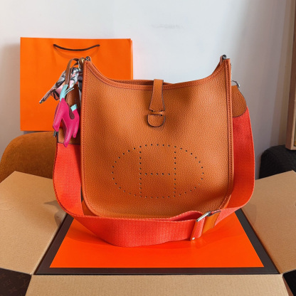 Evelyne  28 bag