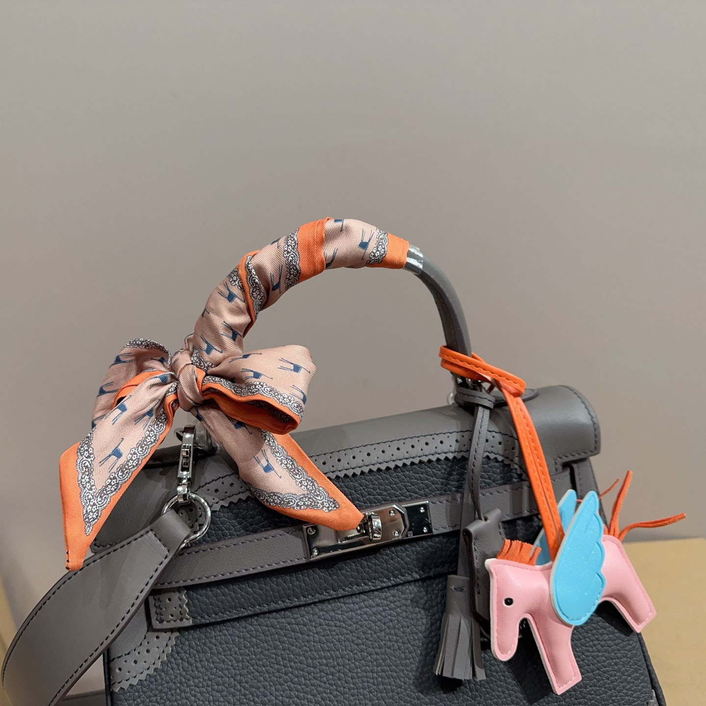 Kelly 28 Sellier Bag Gold Epsom Leather with Gold Hardware