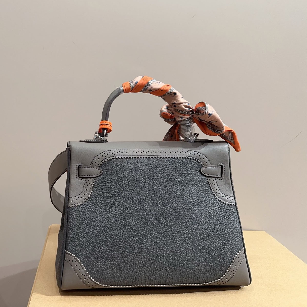 Kelly 28 Sellier Bag Gold Epsom Leather with Gold Hardware