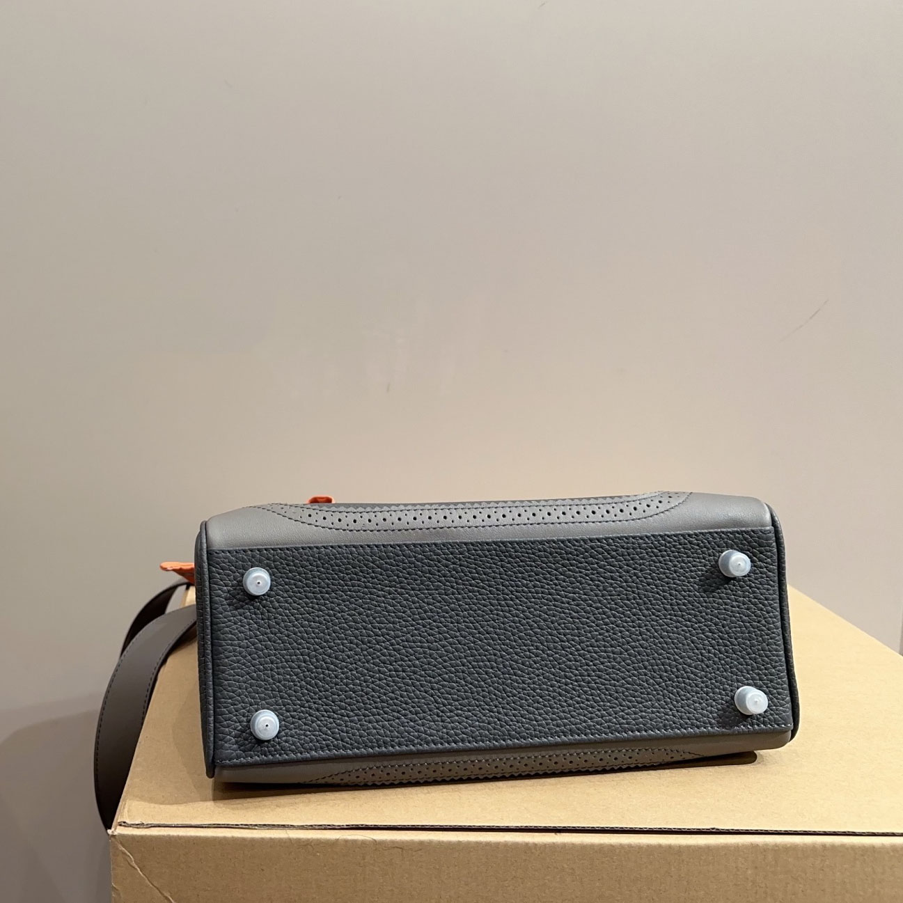 Kelly 28 Sellier Bag Gold Epsom Leather with Gold Hardware