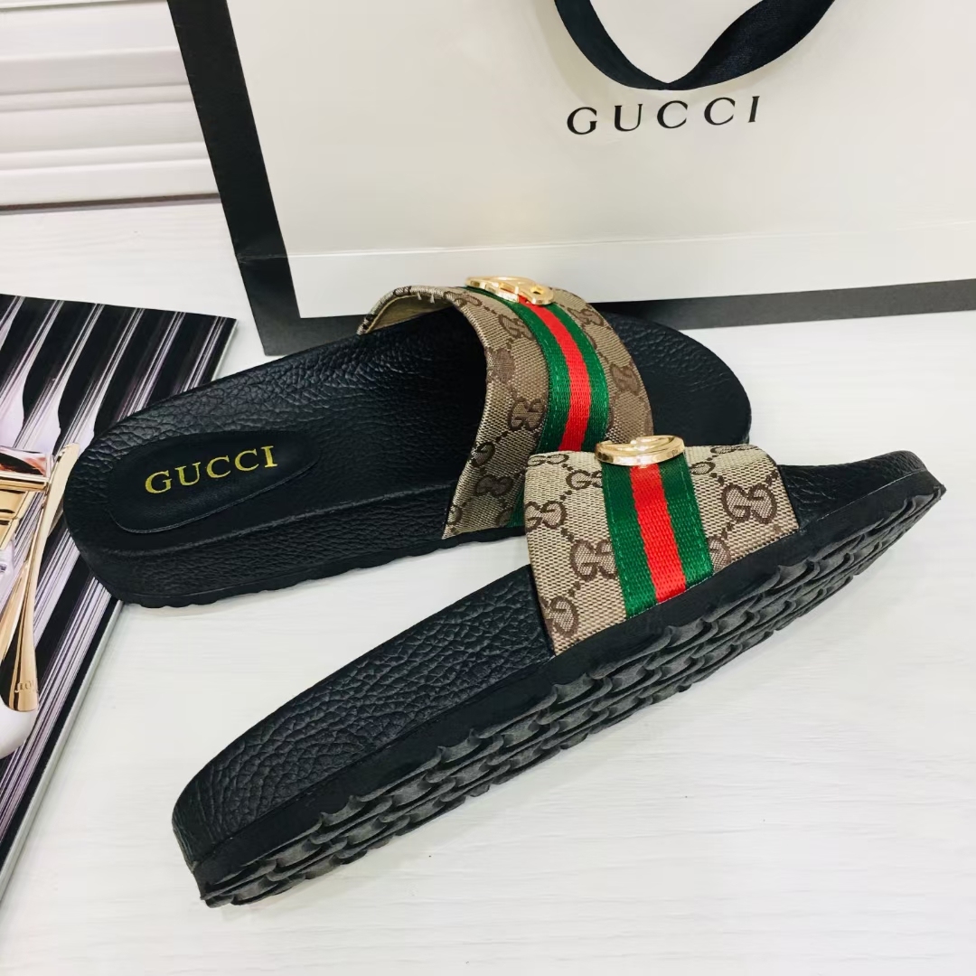 LEATHER SANDAL WITH DOUBLE G