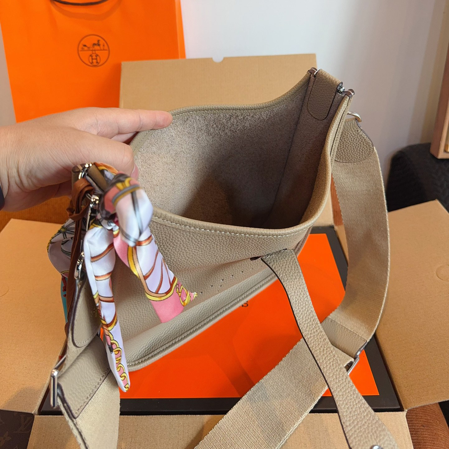 Evelyne  28 bag
