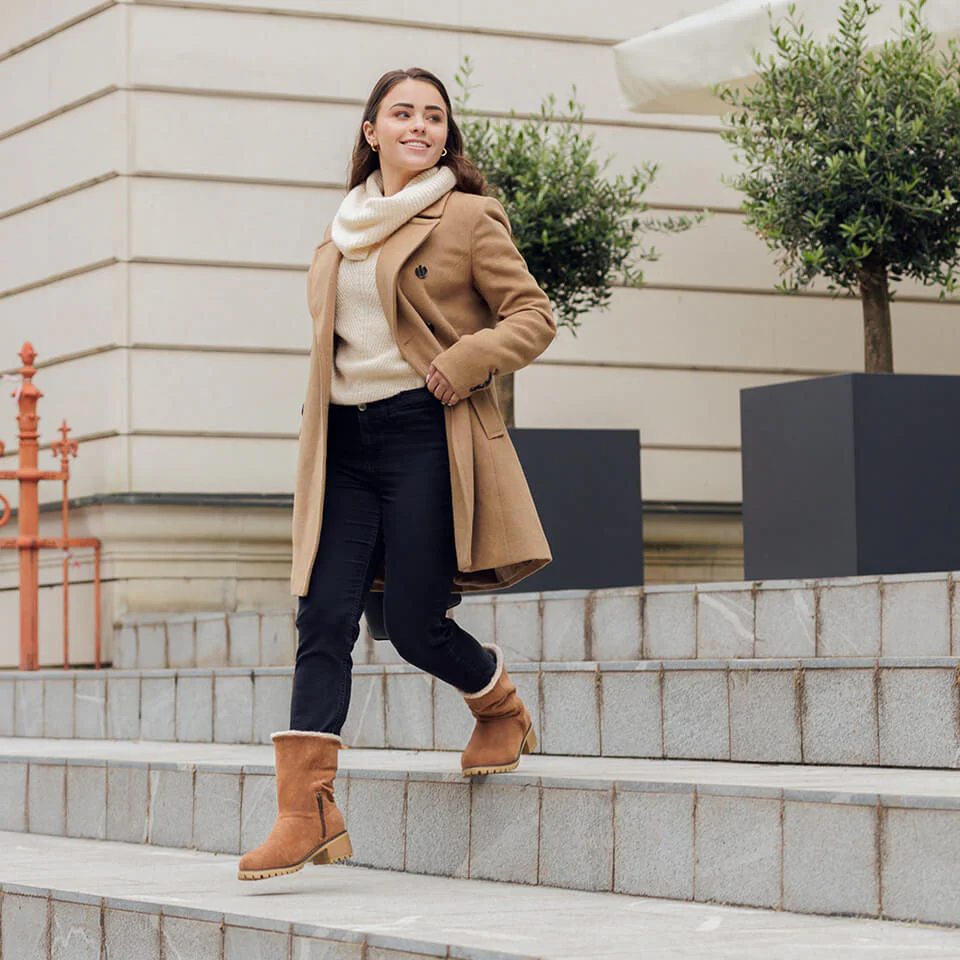 🎁[MA 60% KEDVEZMÉNY – NE HAGYJA KI] Ergonomikus kialakítású, meleg téli csizma - prémium bőr + téli polár bélés 👞