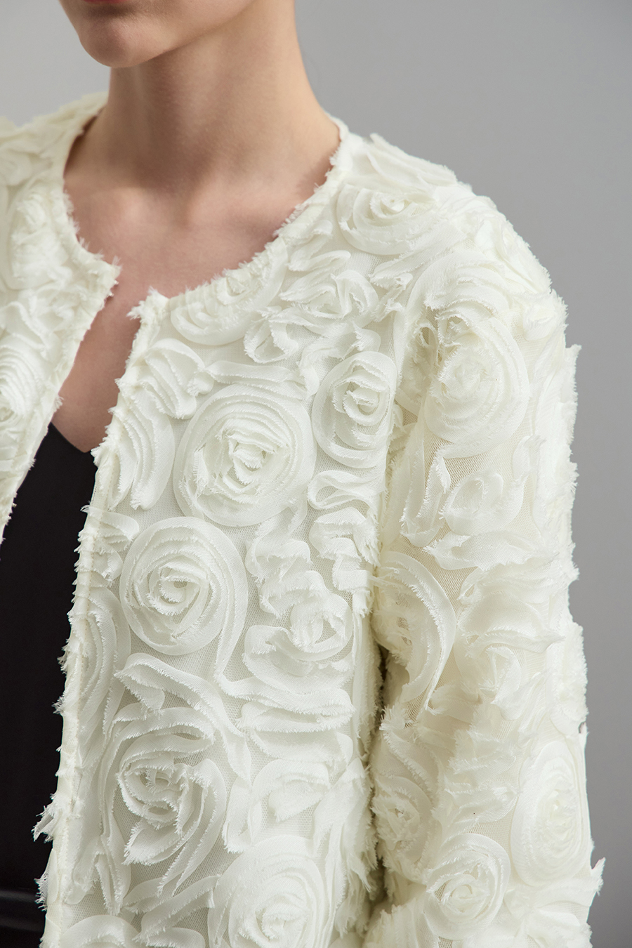 Three - dimensional Flower Crew Neck Jacket|AMII-AMII.com