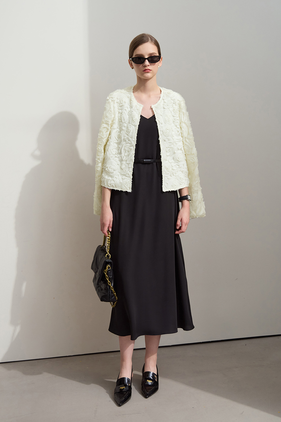 Three - dimensional Flower Crew Neck Jacket|AMII-AMII.com