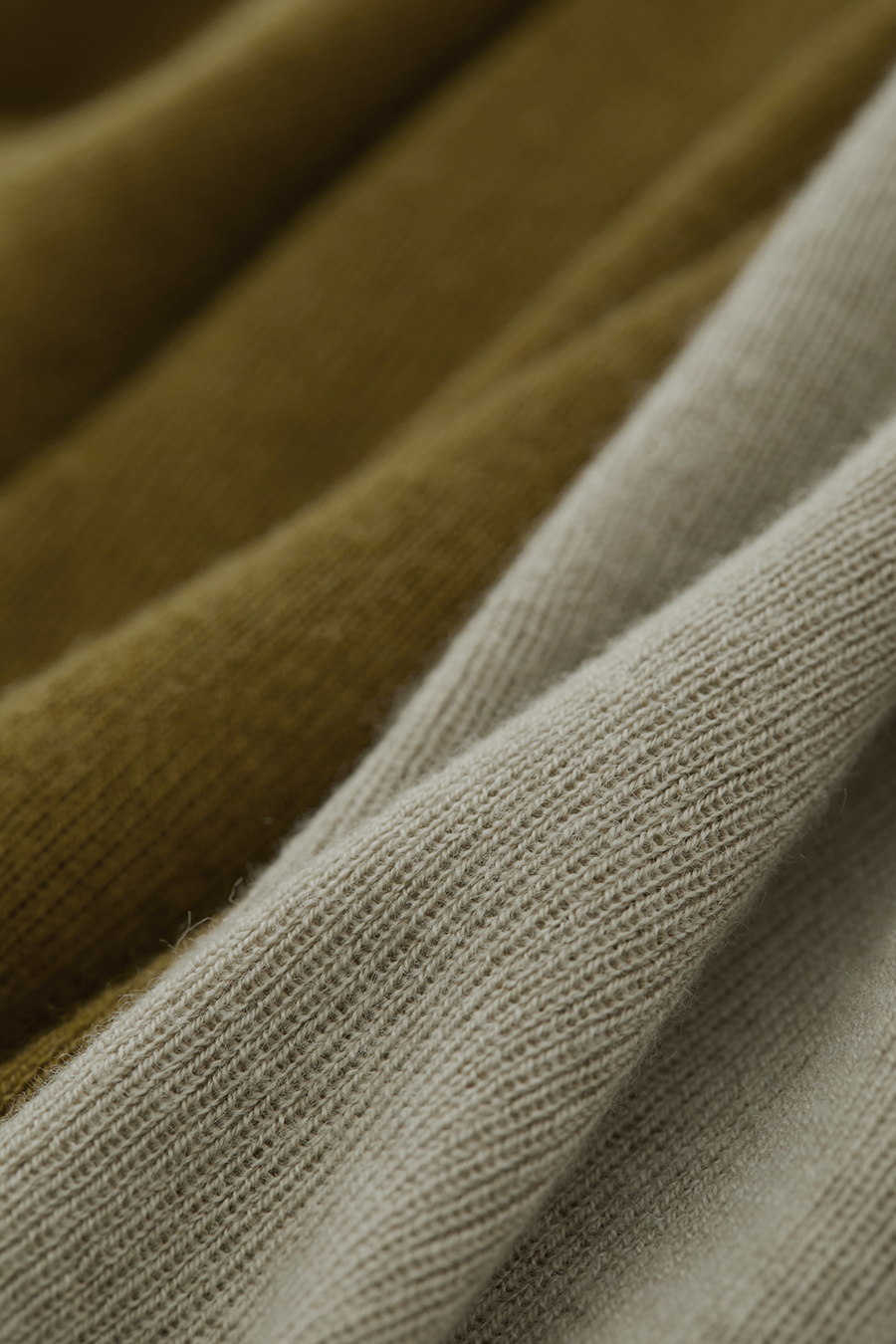 Color - block High Neck Slim Sweater|AMII-AMII.com