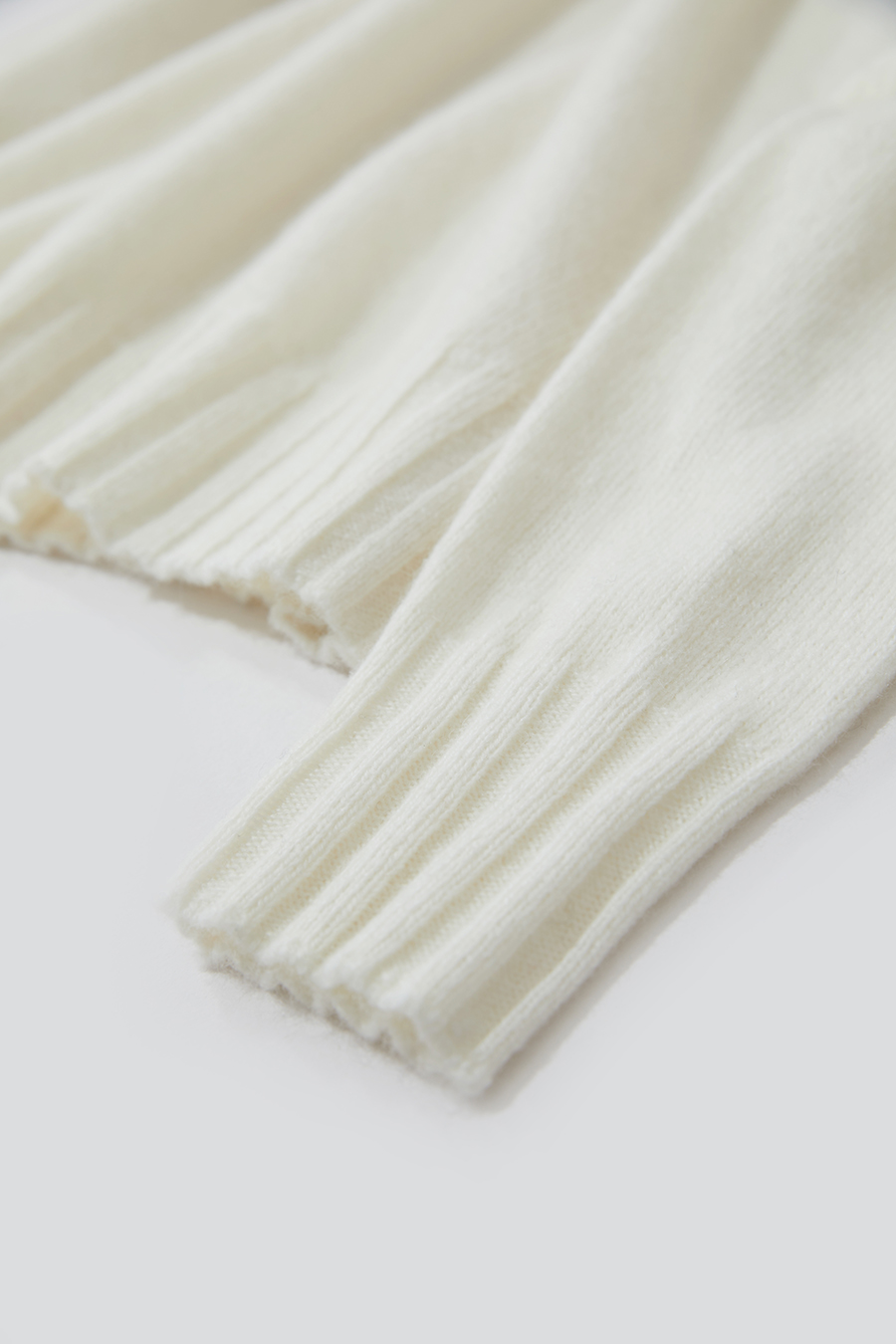 All - Wool Mock Neck Sweater|AMII-AMII.com