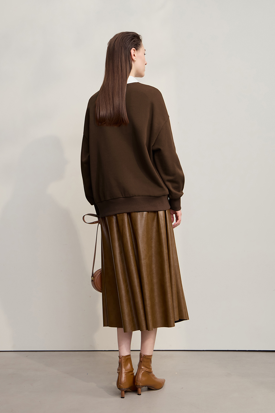 Letter & Heart Embroidered Sweatshirt