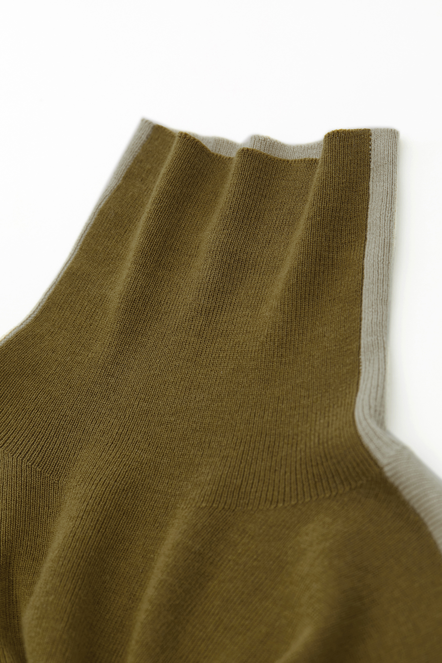 Color - block High Neck Slim Sweater|AMII-AMII.com