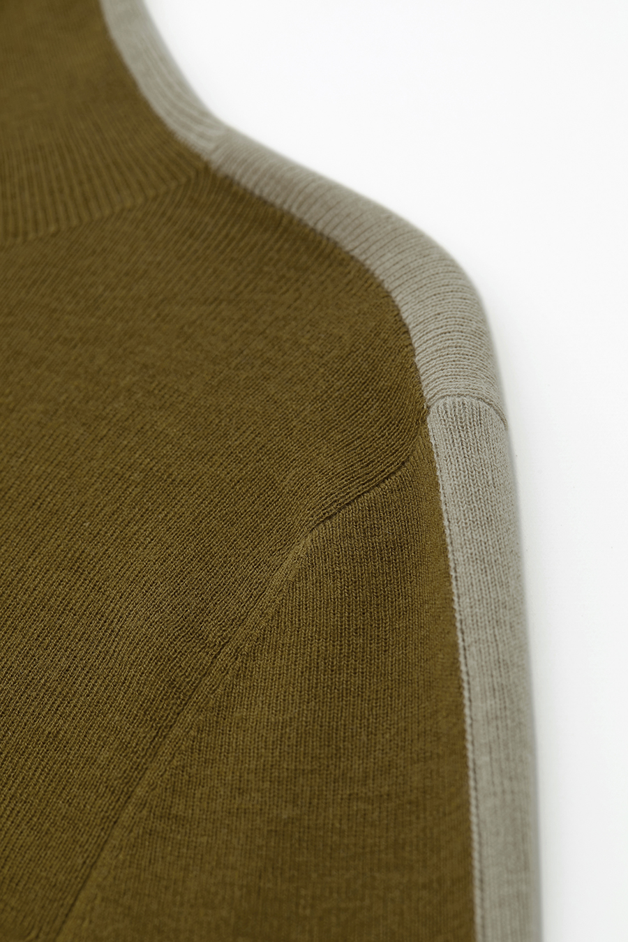 Color - block High Neck Slim Sweater|AMII-AMII.com