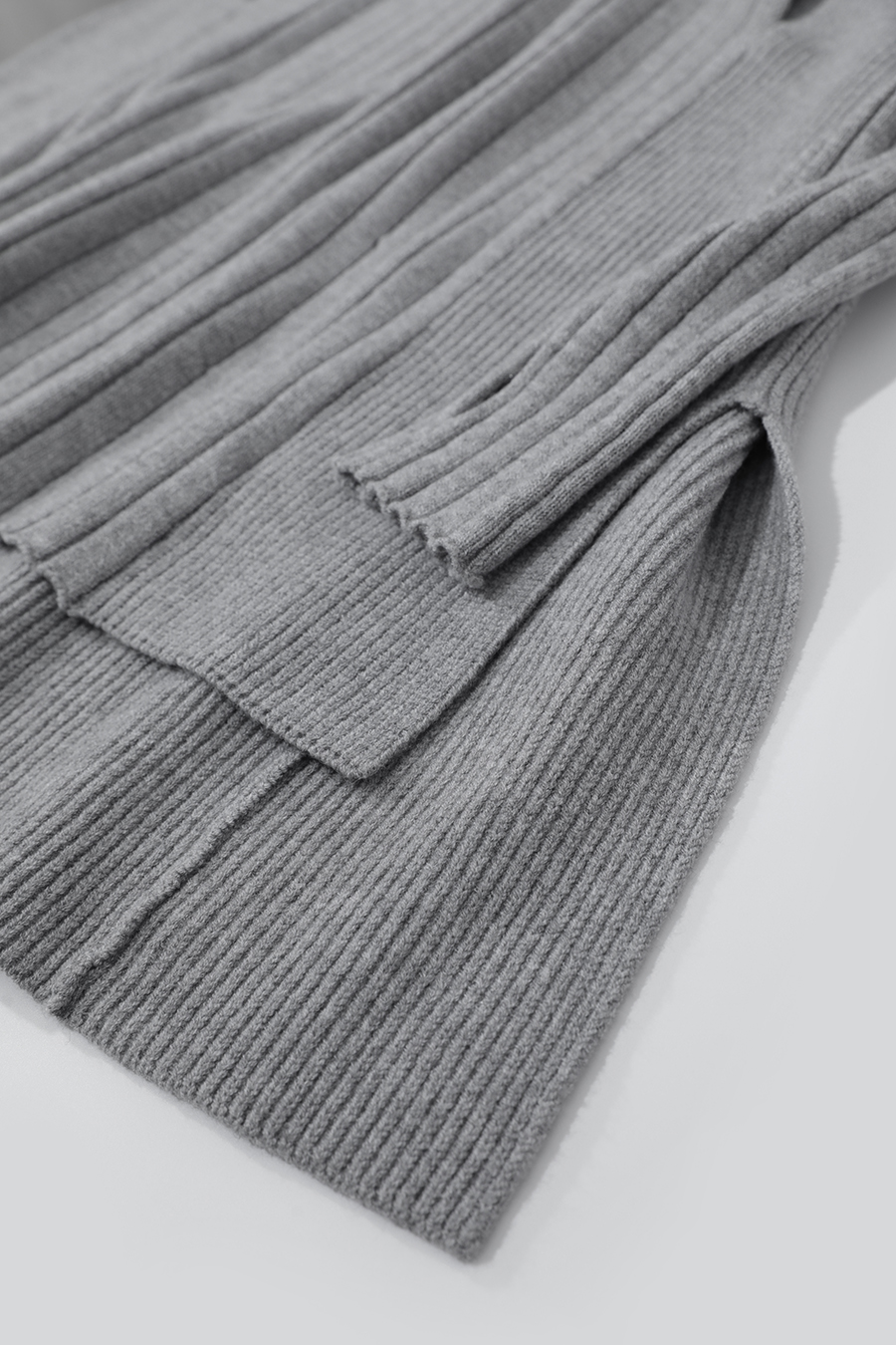 High Neck with Cuffs Slit Sweater|AMII-AMII.com