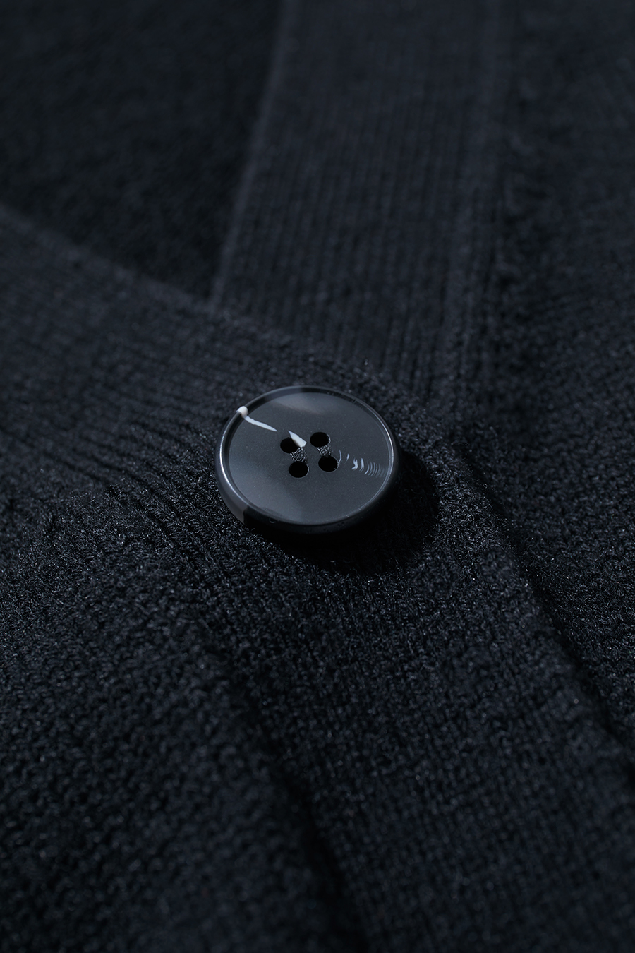 Embroidered V - Neck Knitted Cardigan|AMII-AMII.com