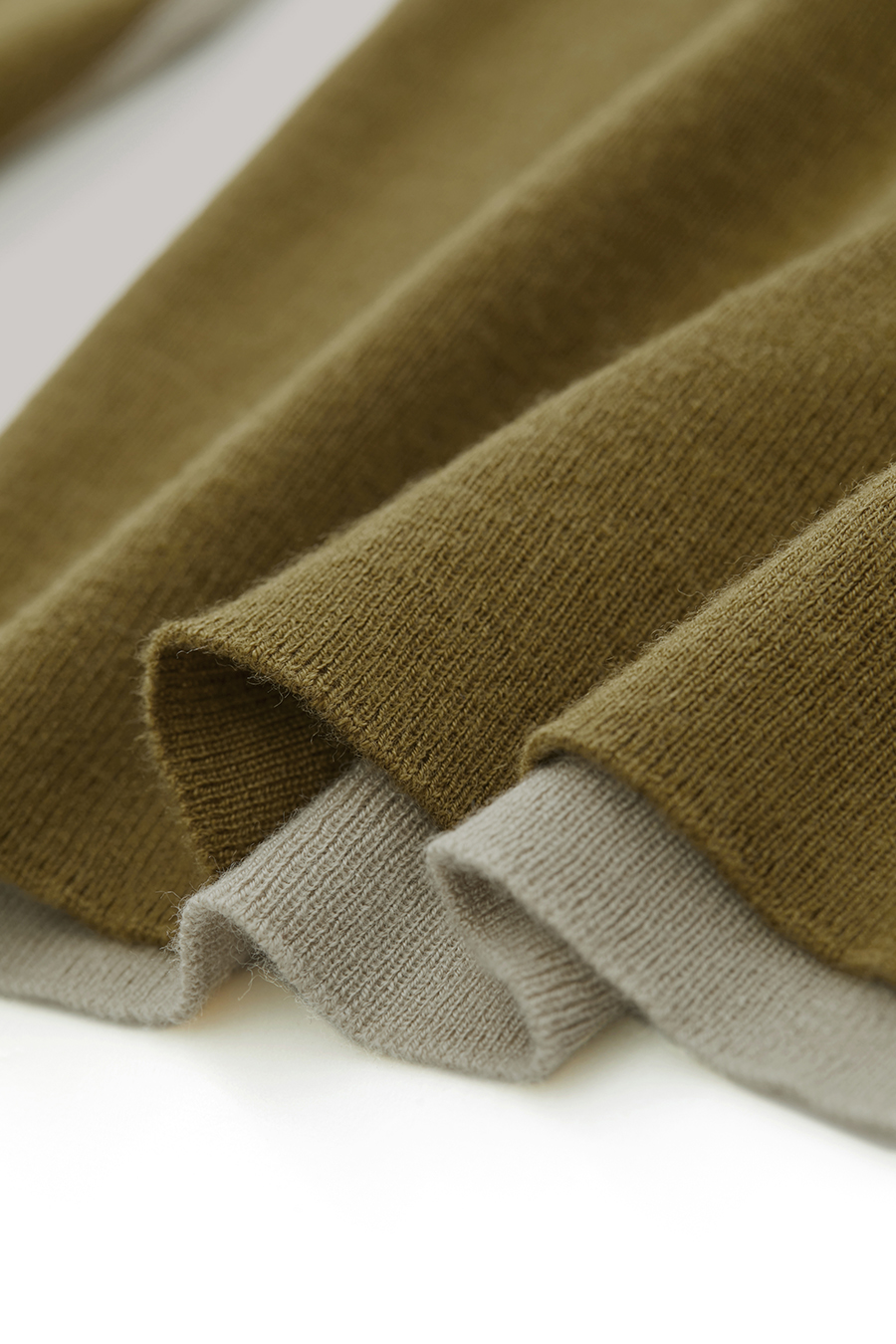 Color - block High Neck Slim Sweater|AMII-AMII.com