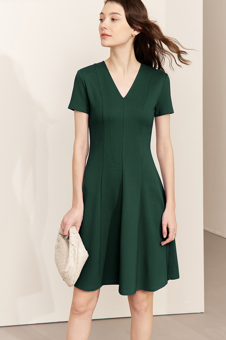 Paneled Slim Fit V-Neck Dress|AMII-AMII.com