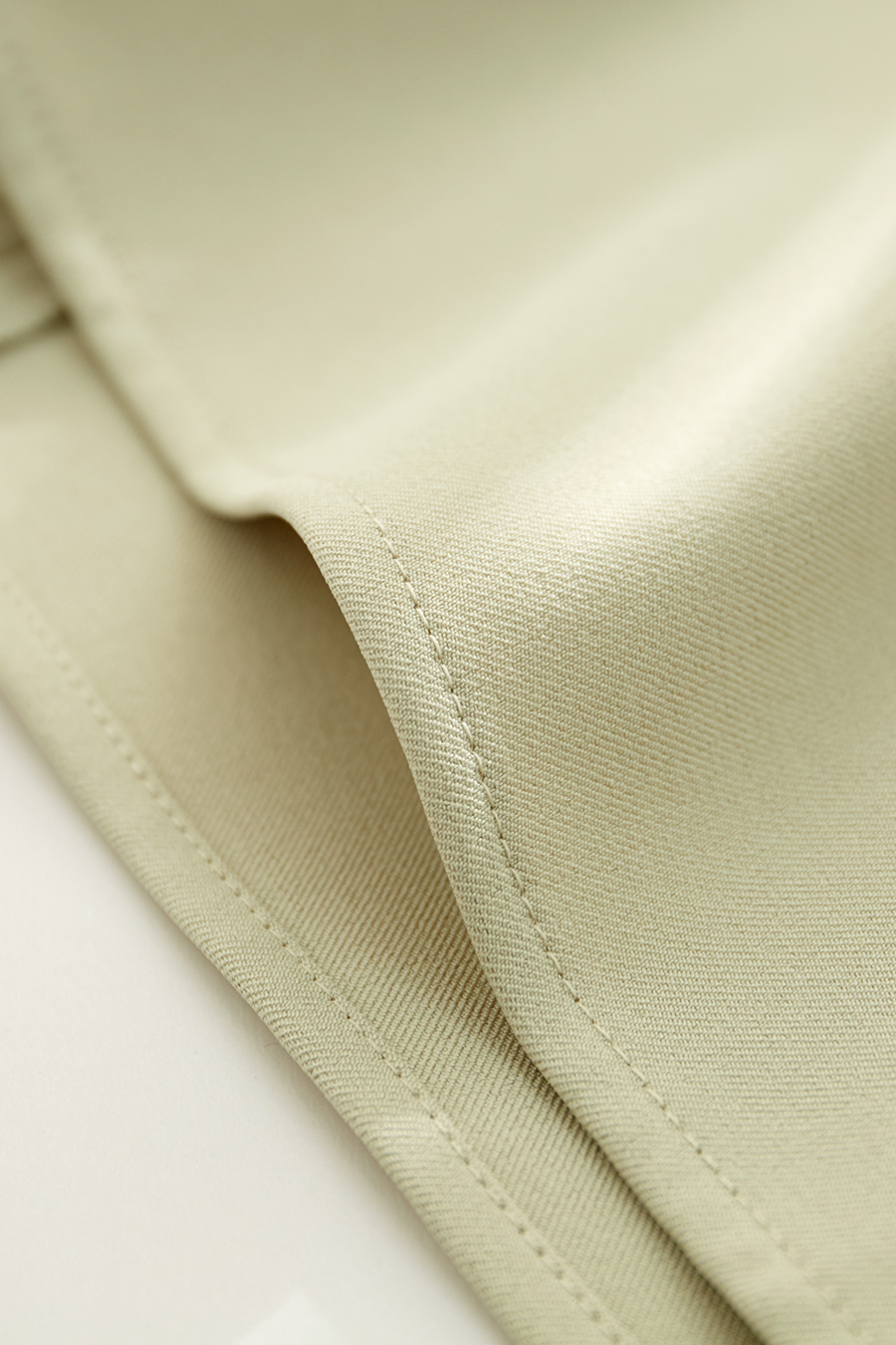 Elegant commuter V-neck dress|AMII