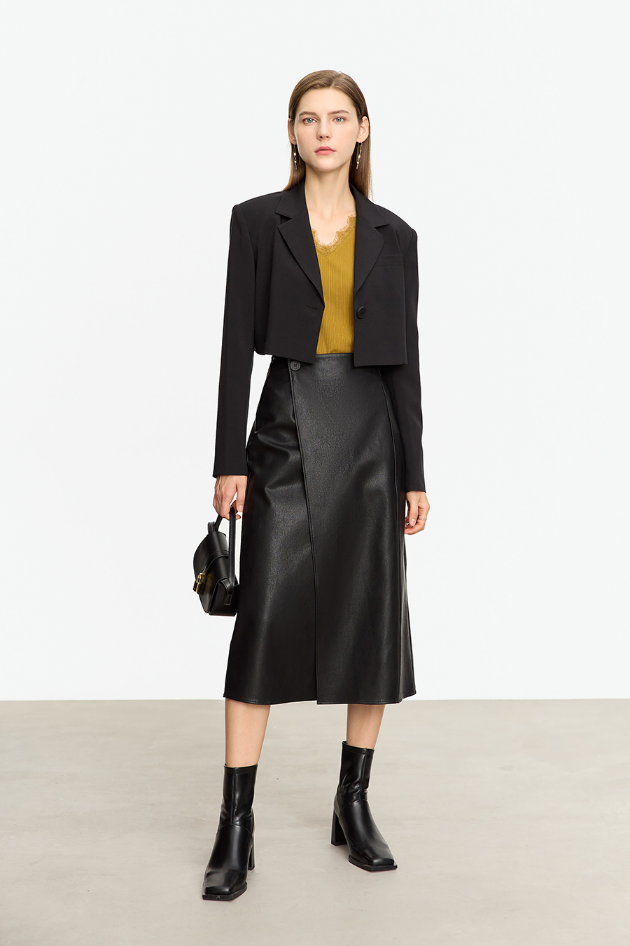 Eyelash Lace V - Neck Camisole|AMII-AMII.com