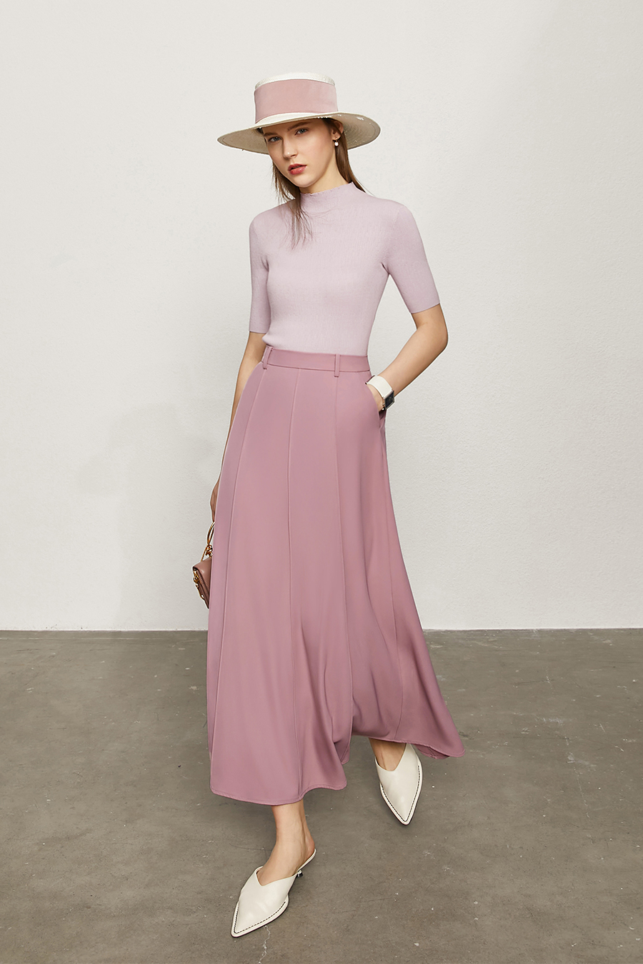 Half High Neck Slim Knit Top