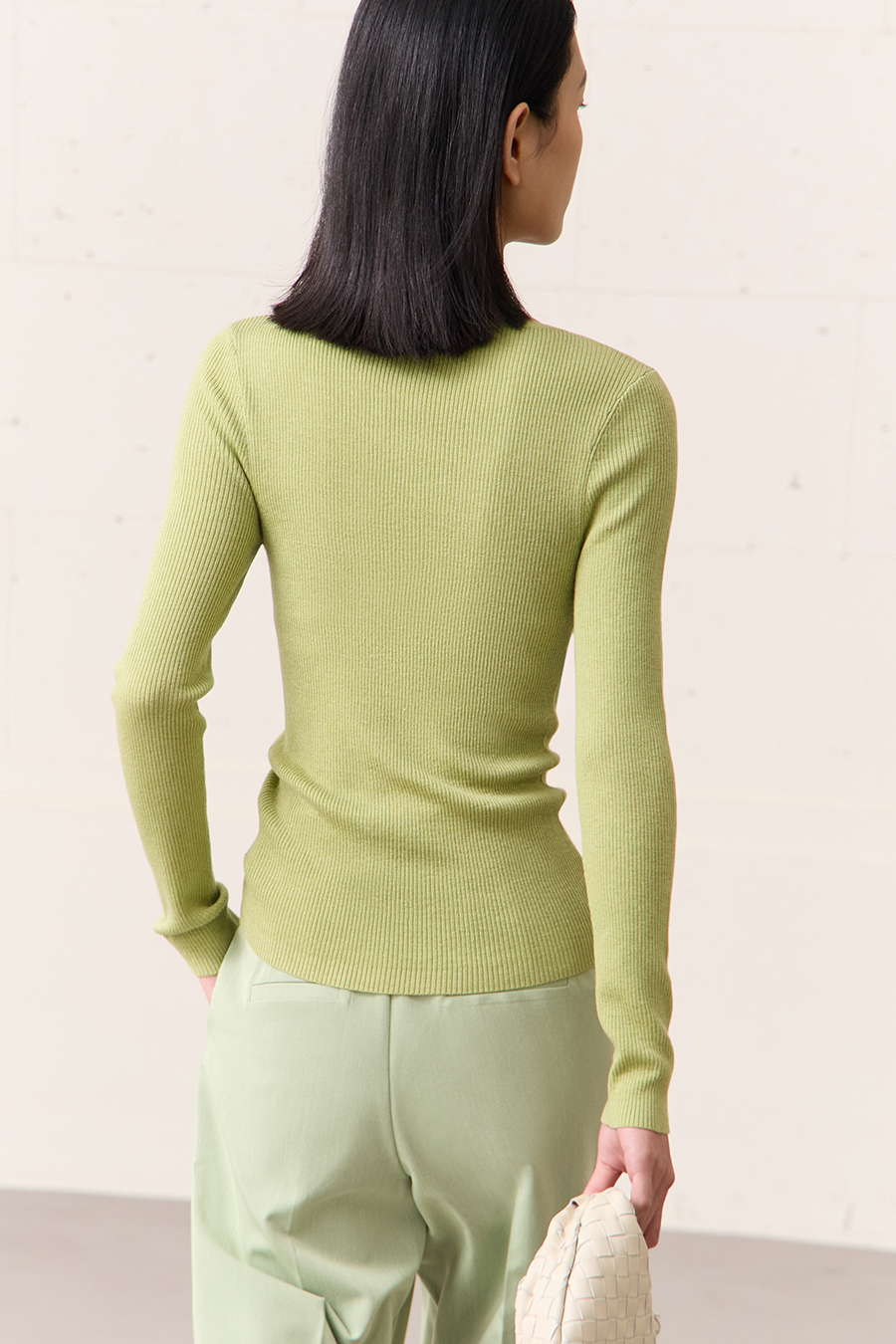 Slant V-Neck Drawstring Knit Top|AMII-AMII.com