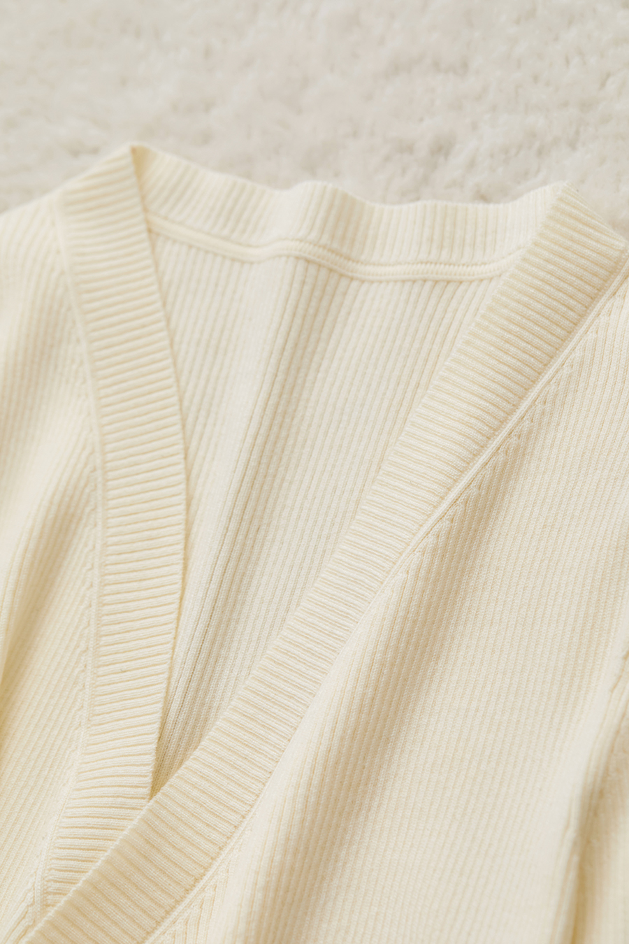 V - Neck Fake Placket Knitted Sweater|AMII-AMII.com