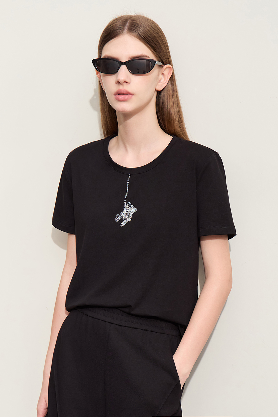 Little Bear Embroidered Ice Porcelain Cotton T - Shirt|AMII-AMII.com