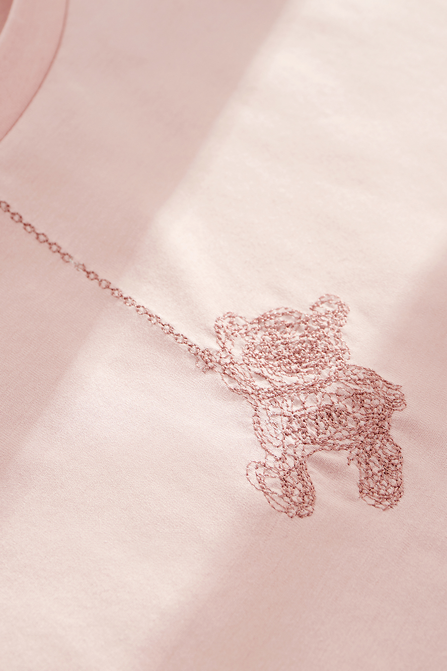 Little Bear Embroidered Ice Porcelain Cotton T - Shirt|AMII-AMII.com