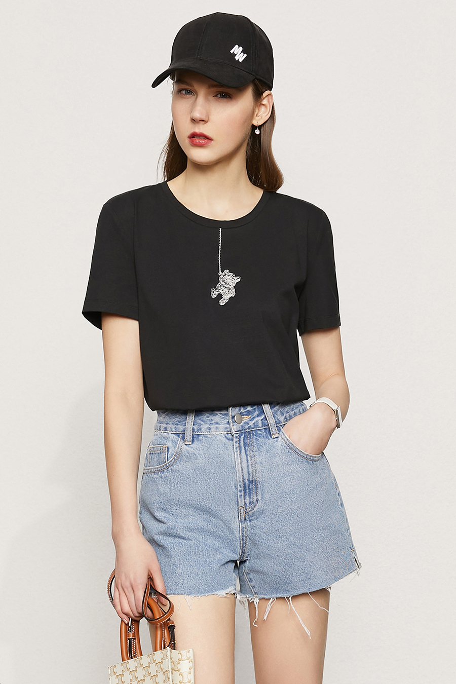 Little Bear Embroidered Ice Porcelain Cotton T - Shirt|AMII-AMII.com