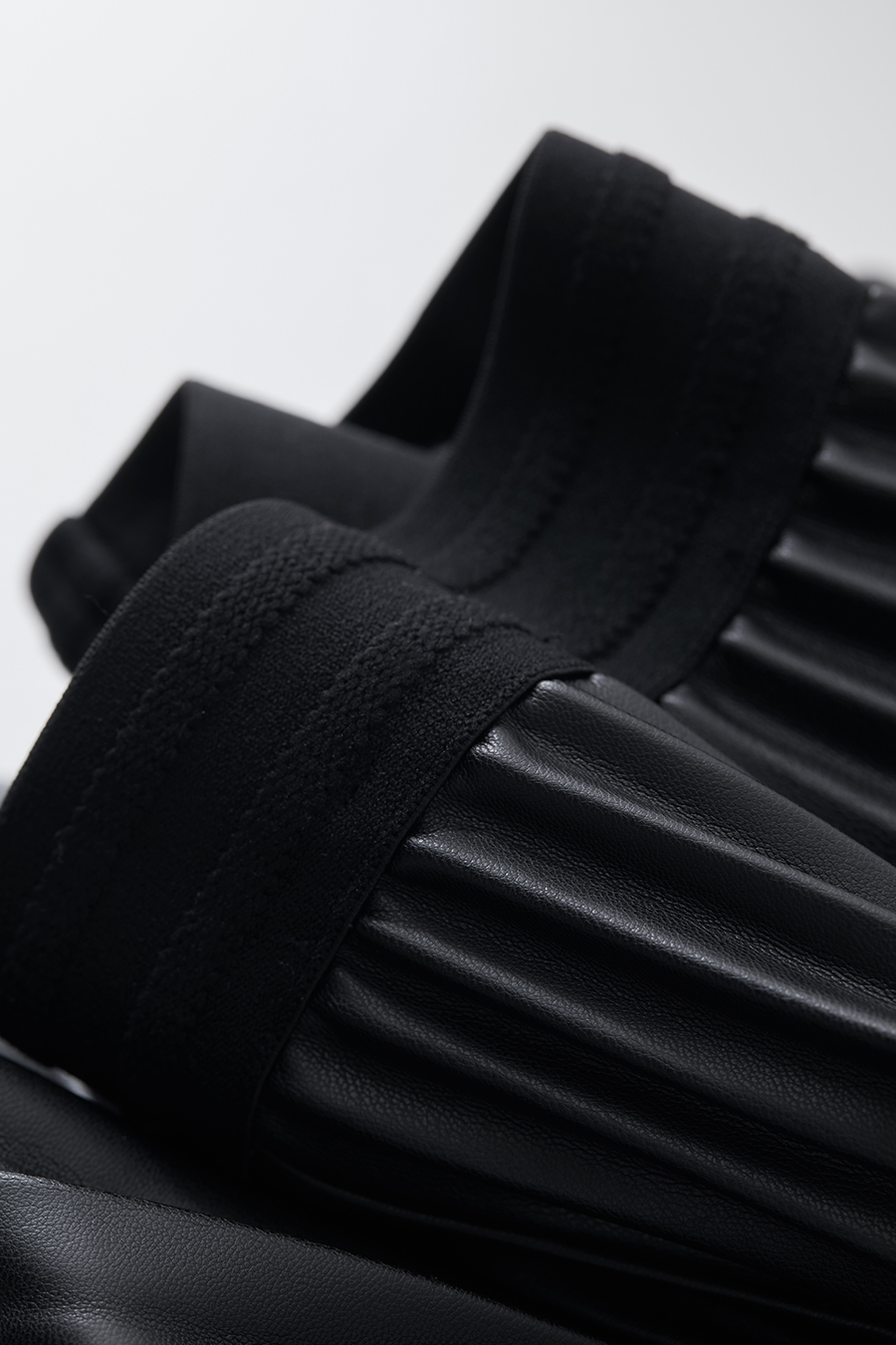 PU Leather Pleated Skirt|AMII-AMII.com