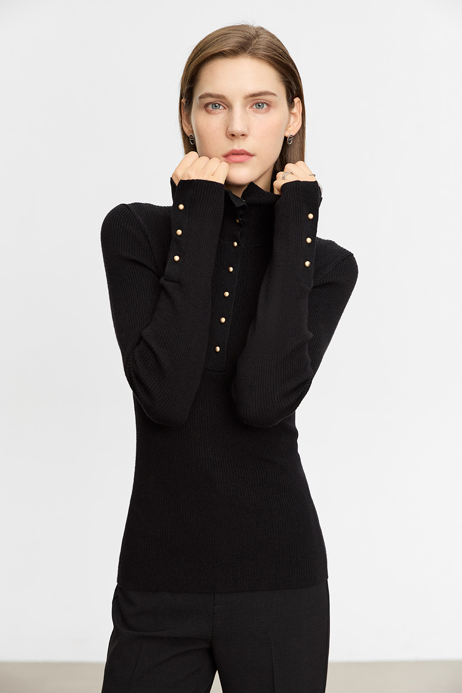 Buttoned High Neck Slim Sweater|AMII-AMII.com