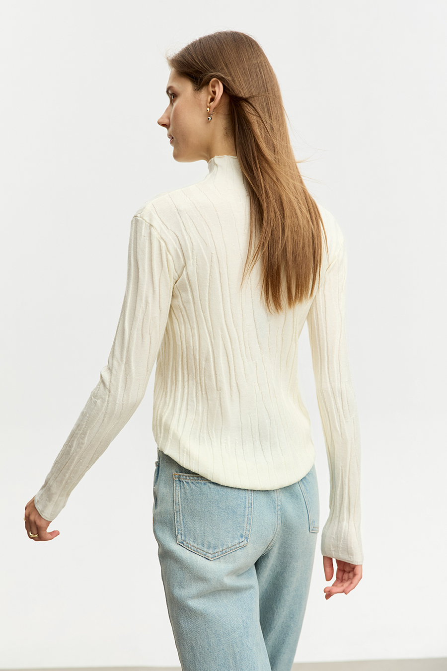 Wool - containing High Neck Slim Sweater|AMII-AMII.com