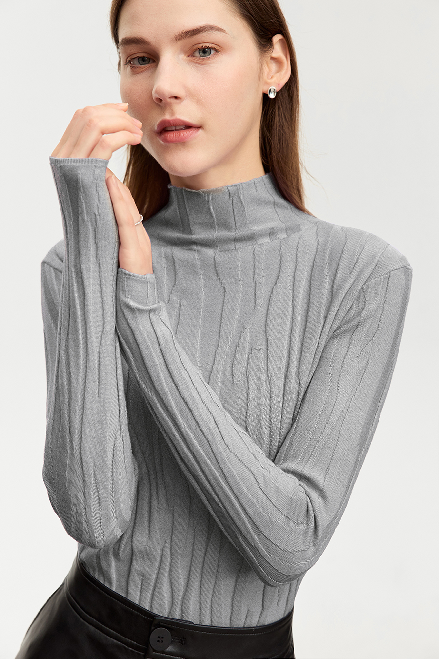 Wool - containing High Neck Slim Sweater|AMII-AMII.com