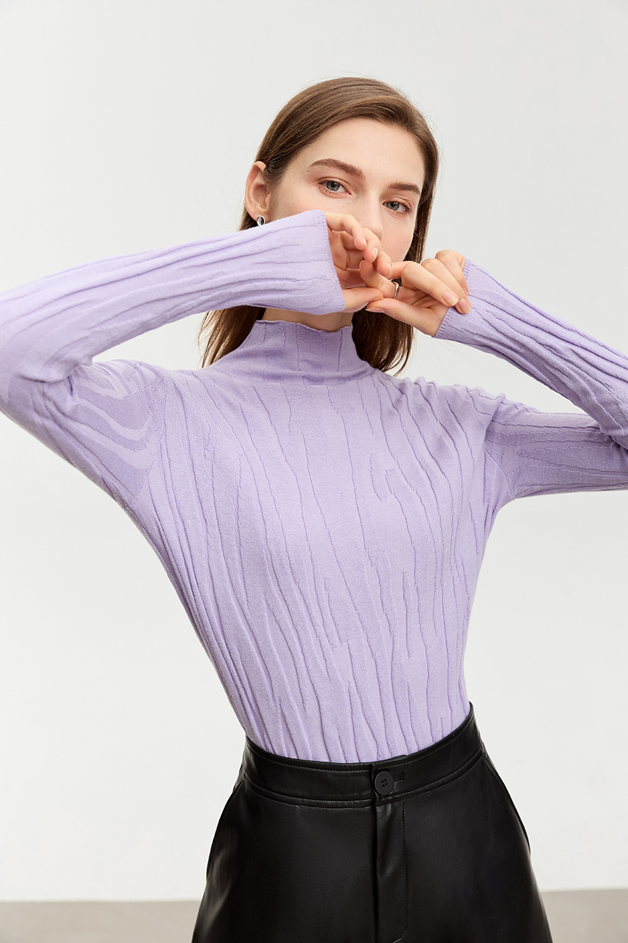 Wool - containing High Neck Slim Sweater|AMII-AMII.com