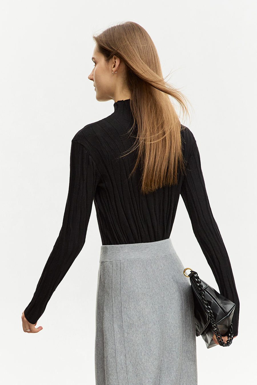 Wool - containing High Neck Slim Sweater|AMII-AMII.com