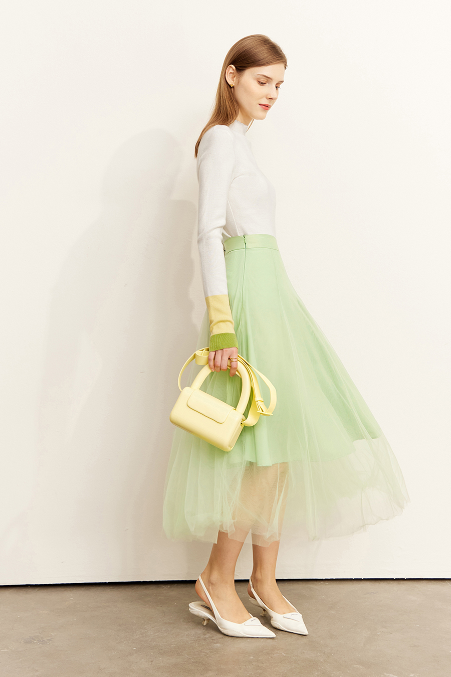 Slim Color - block Mock Neck Knitted Top|AMII-AMII.com