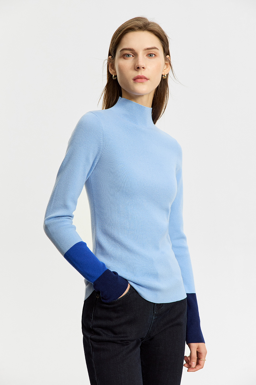 Slim Color - block Mock Neck Knitted Top|AMII-AMII.com