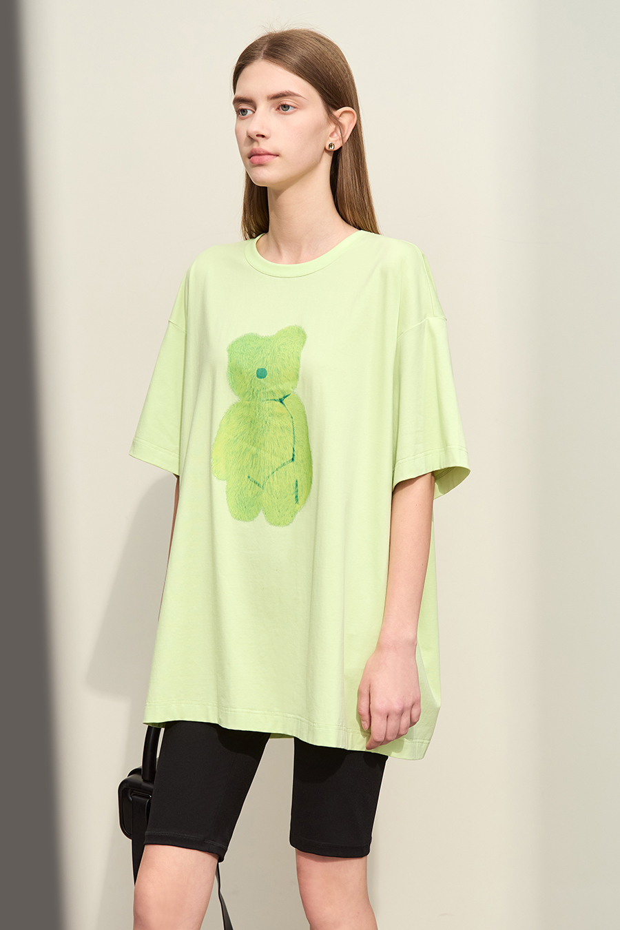 Hyaluronic acid fabric tee with bear print|AMII