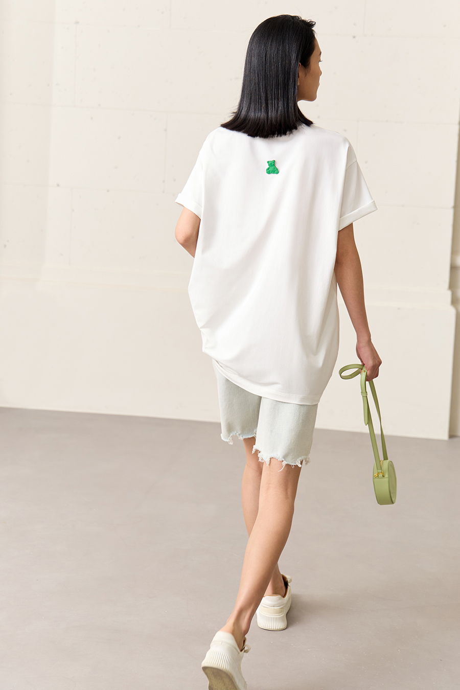 Hyaluronic acid fabric tee with bear print|AMII