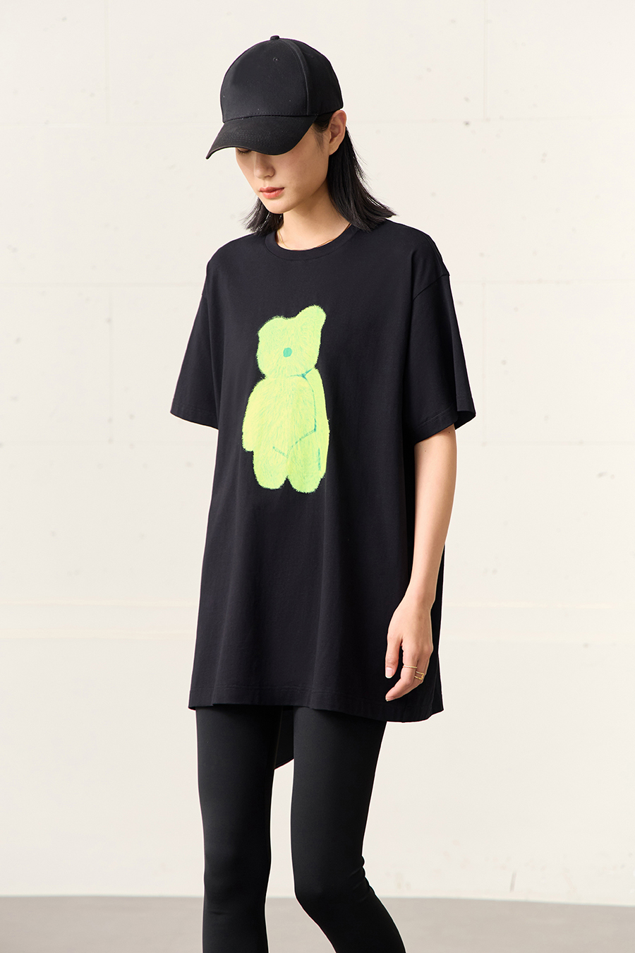 Hyaluronic acid fabric tee with bear print|AMII