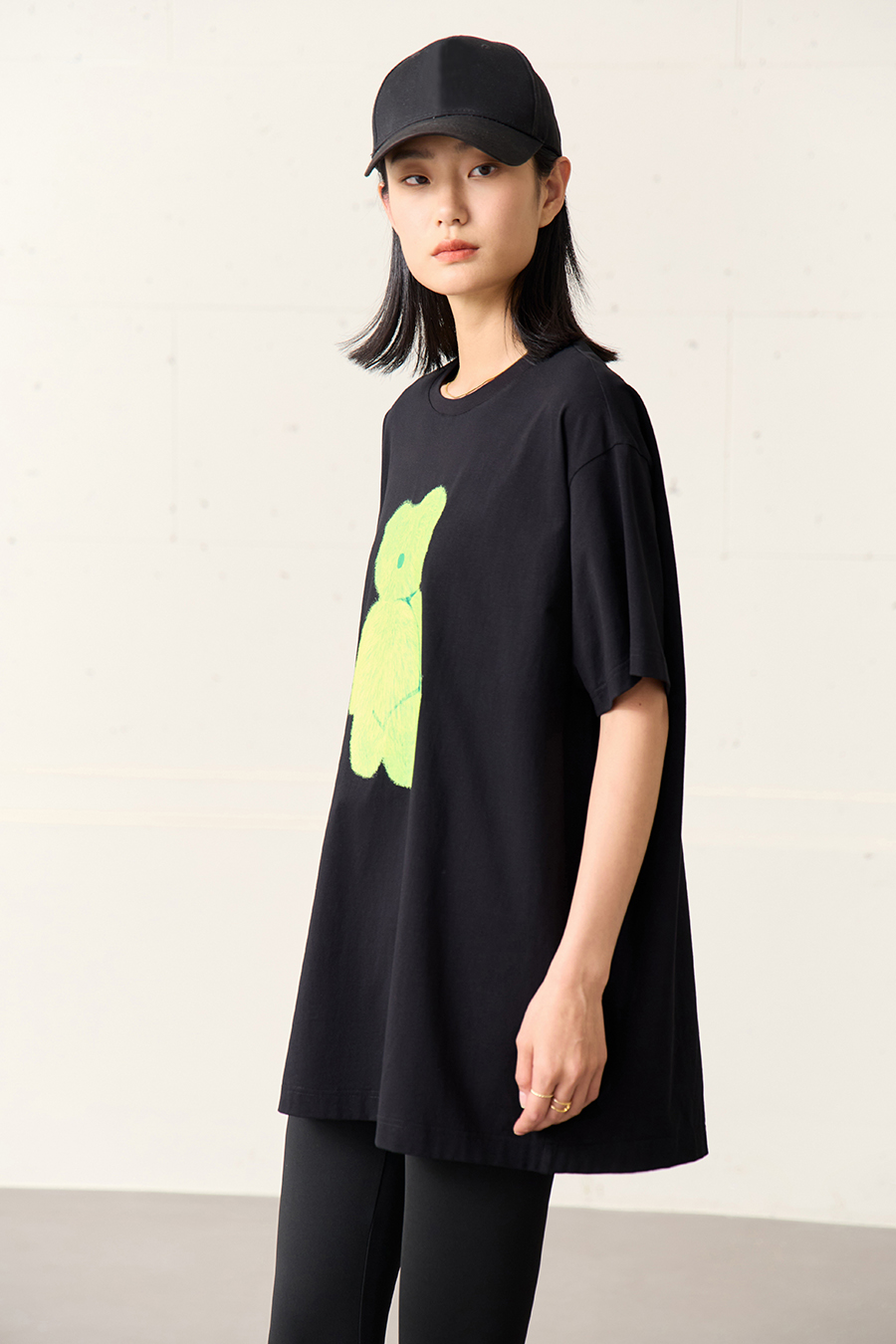 Hyaluronic acid fabric tee with bear print|AMII