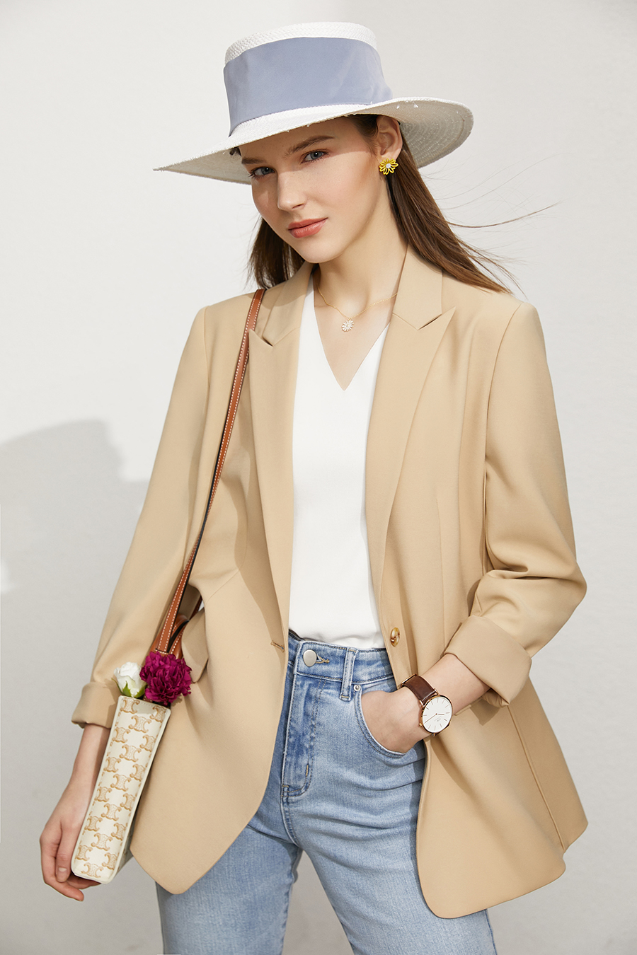 Bifilar Yarn V - Neck Slim Camisole|AMII-AMII.com