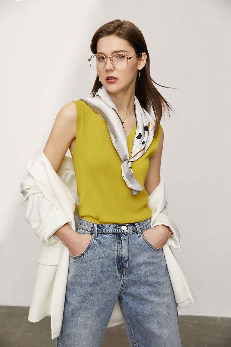 Bifilar Yarn V - Neck Slim Camisole|AMII-AMII.com