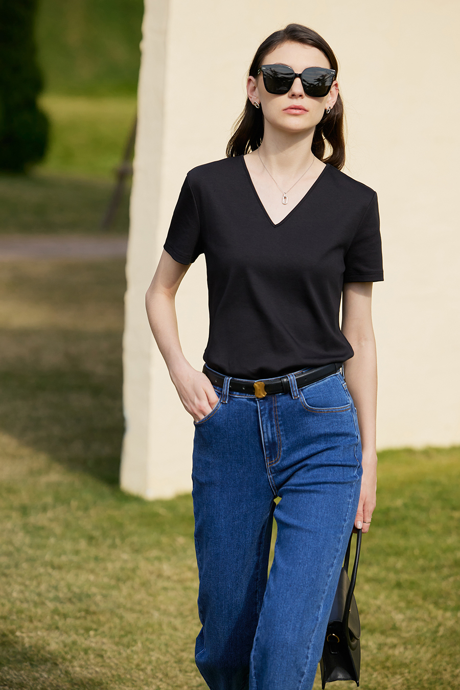 V-neck Hollow Pleated Cotton T-shirt