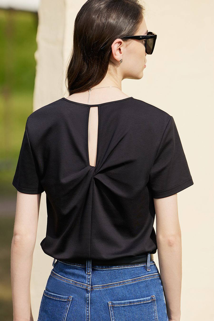 V-neck Hollow Pleated Cotton T-shirt